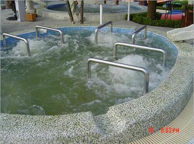 新疆水上游藝設(shè)備建造與溫泉設(shè)備設(shè)計(jì)研發(fā)的專業(yè)探索